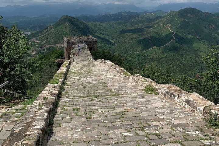 Private Transfer to Jinshanling or Simatai Great Wall: Quiet Hikes & Gubeikou Water Town photo 3