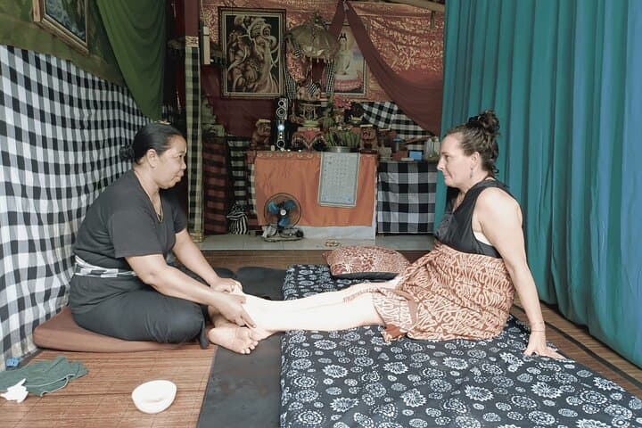 Bali Melukat and Shamanic Healing Tour: Tirta Empul Cleansing & Tegallalang Rice Terraces photo 1