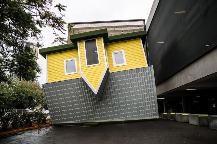 House Down Under Gold Coast: Upside-Down Photo Experience and Practical Tips