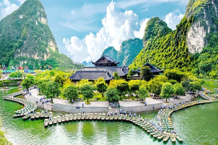 Ninh Binh Day Trip: Hoa Lu, Trang An Boat & Mua Cave Viewpoint photo 6