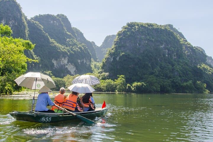 Ninh Binh Day Tour: Bai Dinh Pagoda, Trang An Boat & Mua Cave Viewpoint photo 4