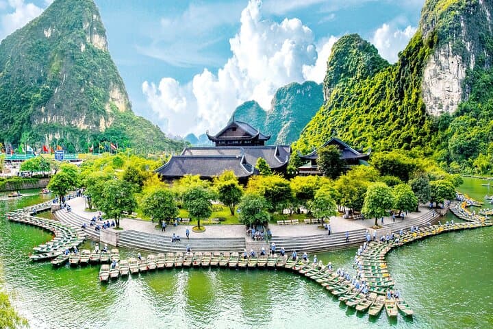 Two-Day Luxury Ninh Binh and Ha Long Bay: Pagodas, Caves & Limestone Karsts photo 2