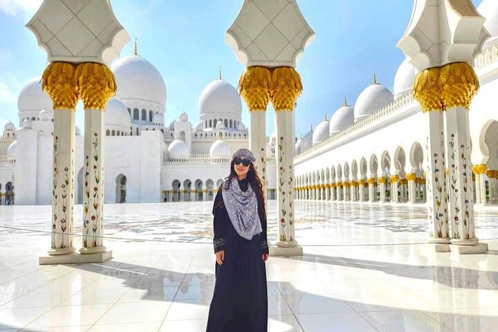 Sheikh Zayed Grand Mosque: Private Luxury Transfer & Guided Entry photo 4