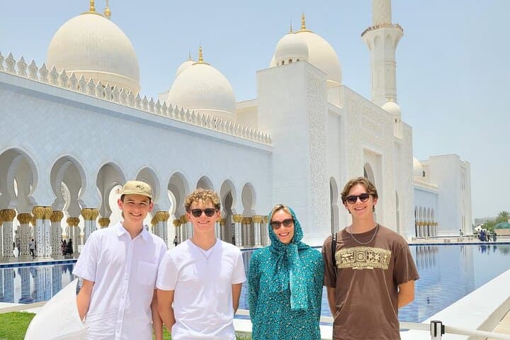 Sheikh Zayed Grand Mosque: Private Luxury Transfer & Guided Entry