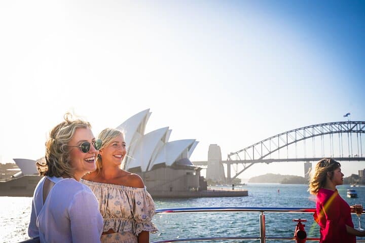 sydney-harbour-sightseeing-cruise-opera-house-harbour-bridge