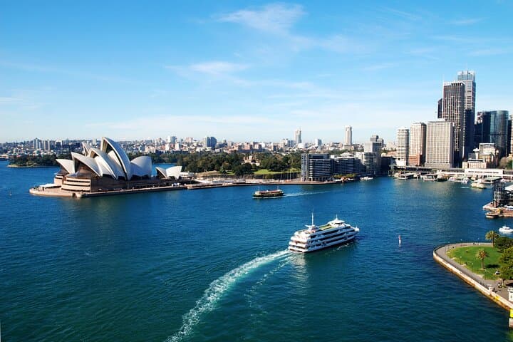 Sydney Harbour Sightseeing Cruise — 80-Min Loop from Circular Quay photo 2