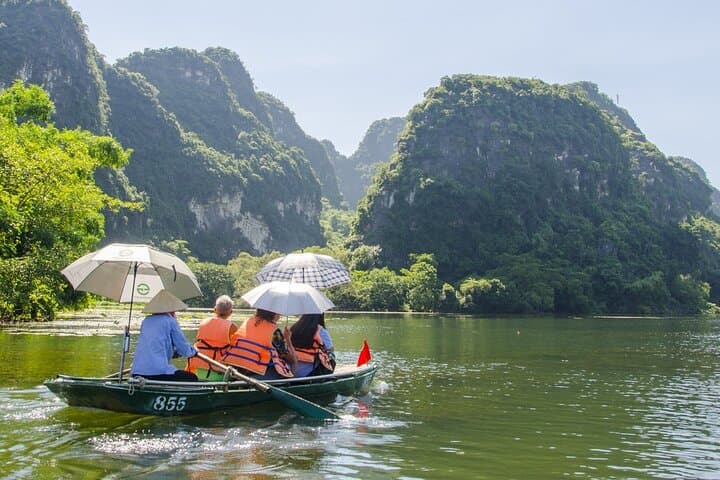 Ninh Binh Day Trip: Hoa Lu & Trang An by Limousine from Hanoi photo 4