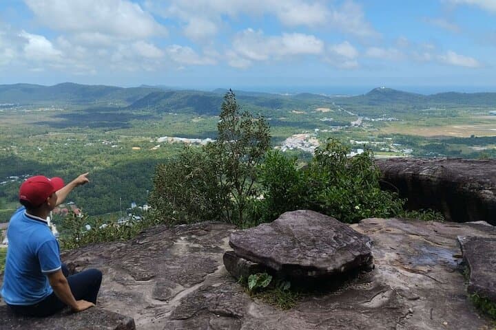 Tien Son Dinh Day Trek: 6 km Jungle Trekking in Phu Quoc