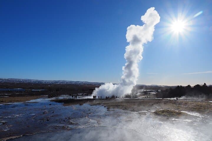 Private Golden Circle from Keflavik Airport: Thingvellir, Geysir, Gullfoss & Kerið in a Day photo 5