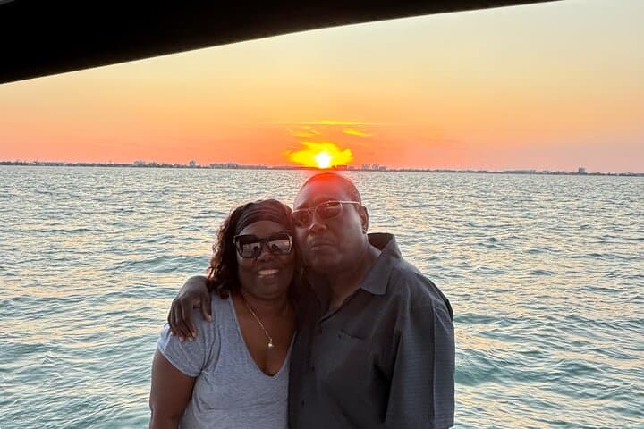 Sunset Champagne and Charcuterie Charter in Tampa Bay: Boca Ciega to Sunshine Skyway photo 5