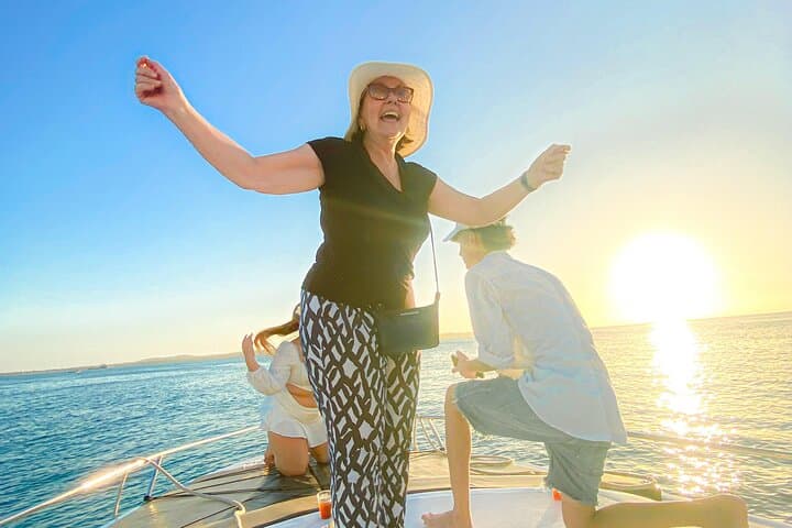 Sunset Party Boat in Cartagena Bay with Nightclub Entry photo 6