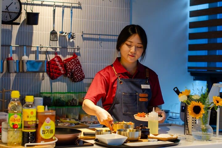 Hands-On Korean Cooking Class in Seoul: Make Bibimbap, Kimbap & Bingsu photo 4