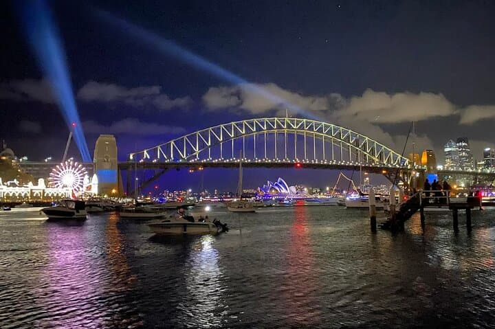Sydney Night Private Tour — Glass Boat Dinner, Bondi & Harbor Viewpoints