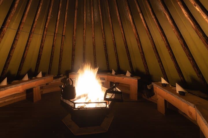 Northern Lights Boat Tour on Lake Inari with Lappish BBQ Dinner photo 2