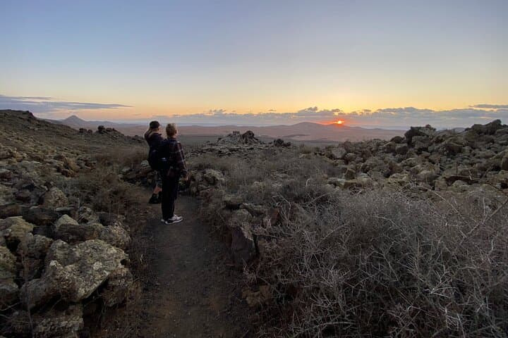 Fuerteventura Full Moon Hike: Sunset to Moonrise at Calderón Hondo photo 3