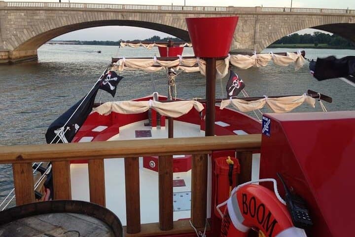 Potomac Pirate Ship Party Cruise: 2-Hour Georgetown Sunset Sail photo 6