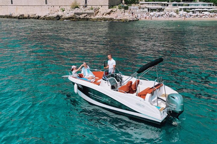 Private 8-Hour Elaphite Islands Boat Tour from Dubrovnik