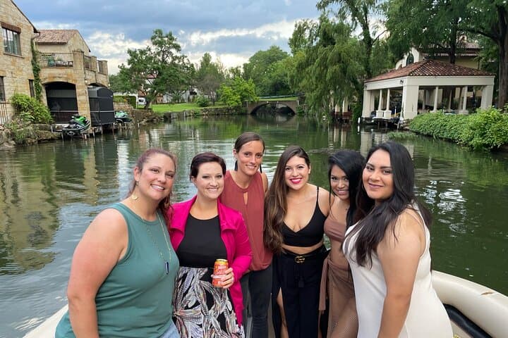 Lake Austin Sunset Boat Cruise: Scenic BYOB Tour with Iconic Views in Austin