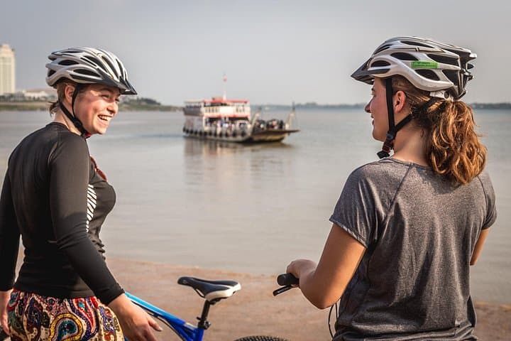 Silk Islands Bike Tour from Phnom Penh — Mekong Cycling Adventure photo 4