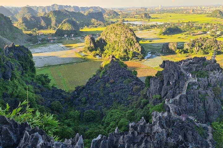 Day Trip to Ninh Binh: Bai Dinh, Trang An Boat & Mua Cave Viewpoint photo 4