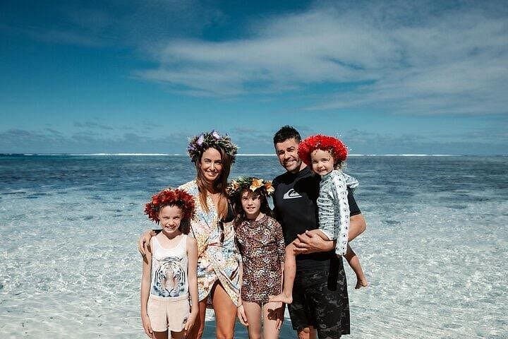 Rarotonga Private Beach Photo Session — 1-Hour Family & Couples Portraits photo 3