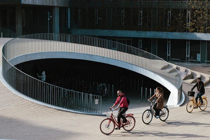 Bike Copenhagen: Architecture & Sustainability Guided Tour