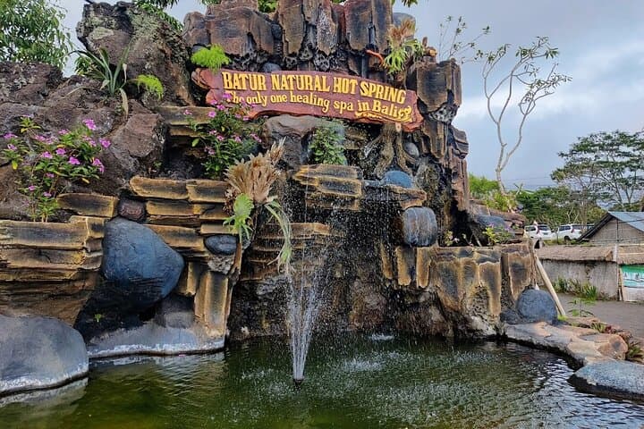 Caldera Hot Spring Day Trip: Batur Hot Springs, Lakefront Lunch & Massage from Bali