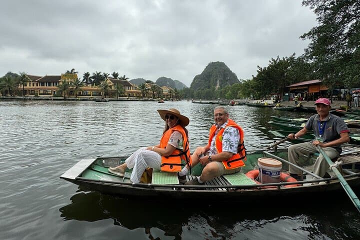 Ninh Binh Day Trip from Hanoi: Bike & Boat to Hoa Lu & Tam Coc photo 4