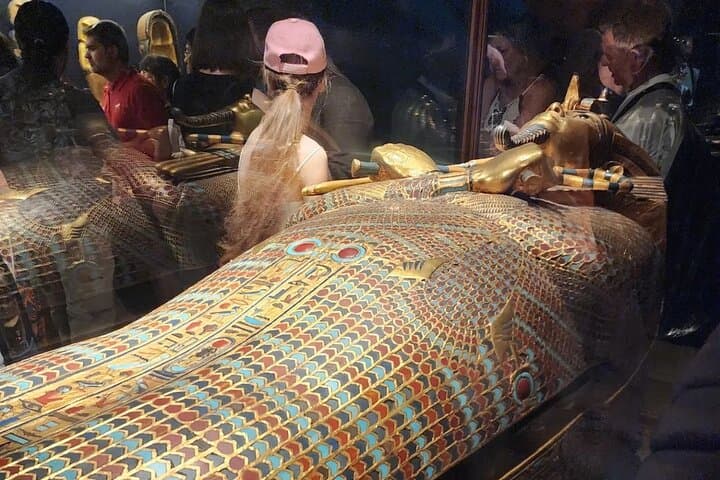 Private Cairo Day Tour: Egyptian Museum, Old Cairo & Khan el-Khalili Bazaar photo 2