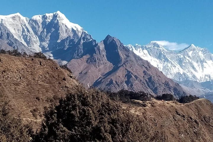 Gokyo Ri to Everest Base Camp: 15-Day Lukla Trek via Cho-La and Kala Pathar photo 4