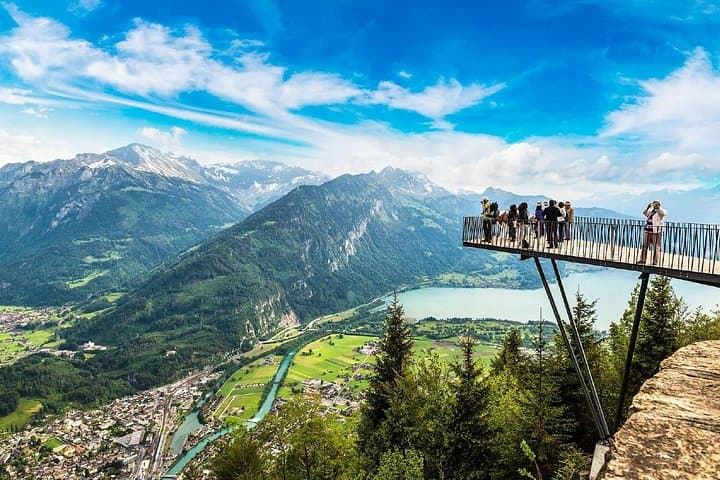Lake Brienz SUP and Lauterbrunnen Valley Day Trip from Zurich photo 3