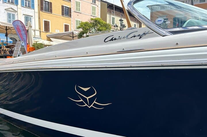 Private Lake Garda Speedboat Cruise with Skipper — 4-Hour Coastal Tour photo 3
