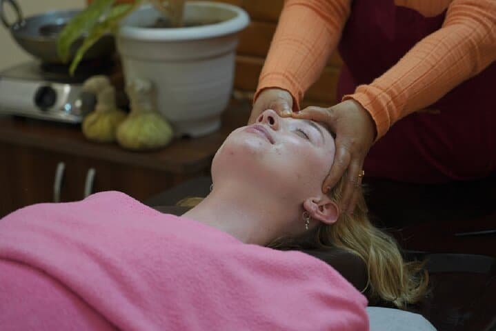Weeklong Panchakarma Retreat in Rishikesh — Earth Roots Ayurveda Detox photo 2