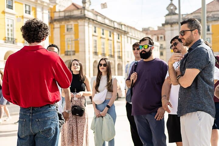 Flavors of Lisbon: A Tasting Walk Through Praça do Comércio and Alfama photo 3