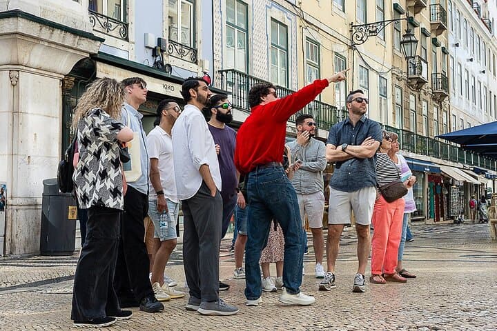 Flavors of Lisbon: A Tasting Walk Through Praça do Comércio and Alfama photo 4