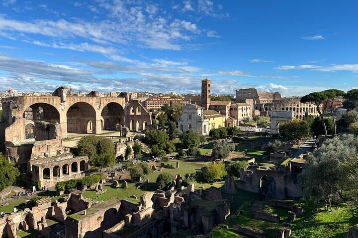Last-Entry Colosseum Arena Access & Rooftop Aperitif — Private Evening Tour in Rome photo 6