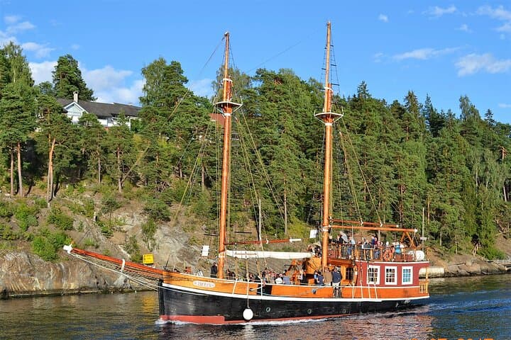Oslo Fjord Mini Cruise: 50-Minute Wooden Sailing Ship Sightseeing