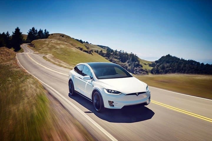 Nashville to Graceland Day Trip: Private Tesla & Sprinter Transport to Memphis photo 2