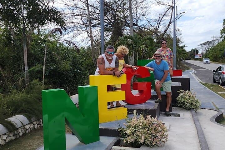 Negril Seven Mile Beach & Rick's Cafe: Swim, Snorkel and Sunset Cliff-Diving Tour