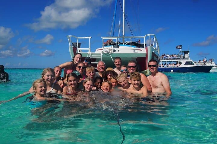 Stingray City & Seven Mile Beach Adventure — Swim with Stingrays and Relax on Grand Cayman's Best Beach photo 3