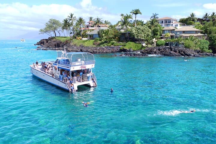 Maui Magic: Molokini Crater Snorkel and Turtle Swim from Maalaea