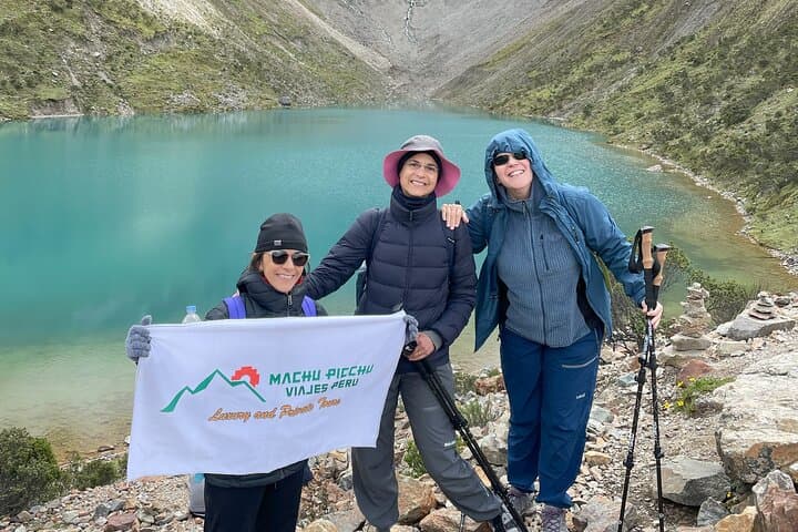 Humantay Lake Trek: Full-Day Hike from Cusco to the Turquoise Lagoon photo 4