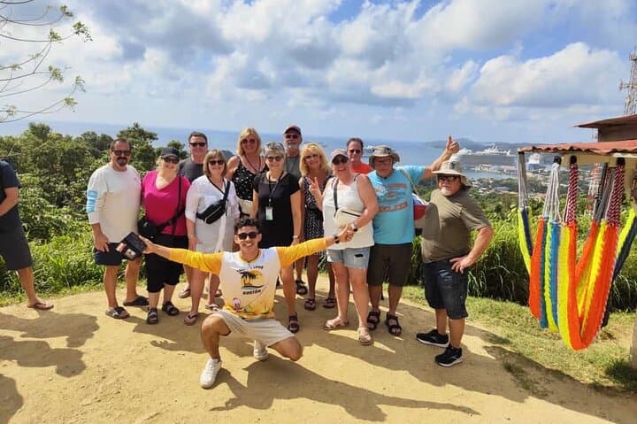 Roatán Private Excursion: Monkeys & Sloths, Chocolate, Rum Tasting & West Bay Beach