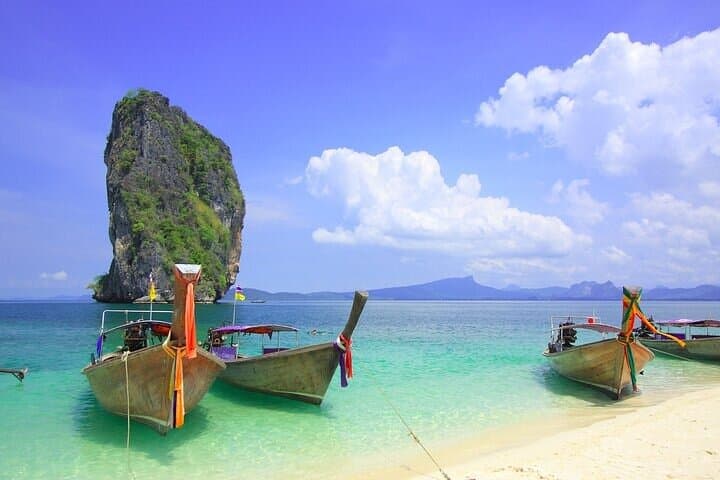 Private Longtail Boat to Hong & 4 Islands — Krabi Snorkel, Beaches & Lagoon photo 2