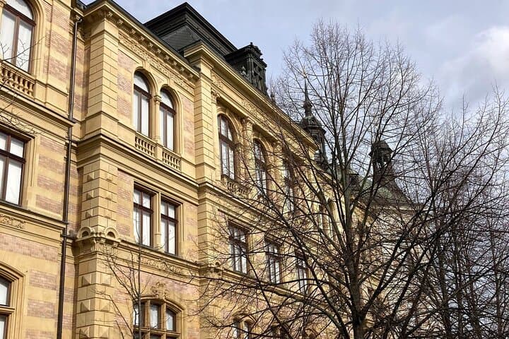 Self-Guided Pilsen Walking Tour: Explore Pilsner History & City Legends photo 4