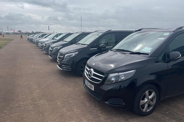 Private Car Transfer from London City Center to Southampton — Executive Chauffeur Service photo 2