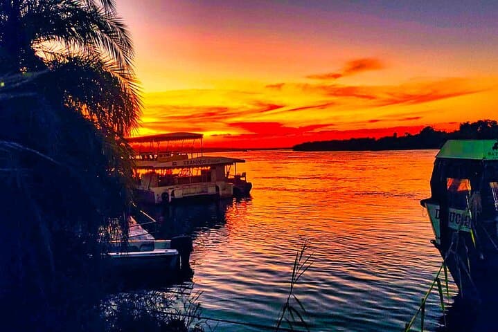 Sunrise Zambezi River Breakfast Cruise at Victoria Falls photo 5