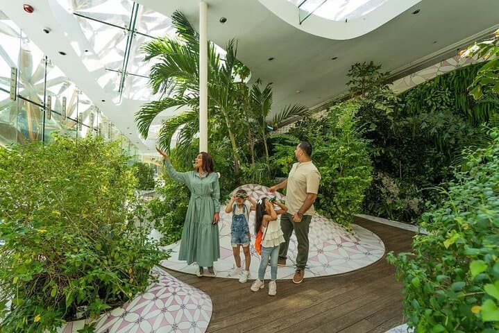 Explore Al Noor Island — Sharjah Botanical Gardens, Butterfly House & Art Installations photo 4