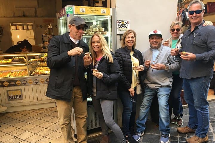 Rome Private Food & Wine Tour — Navona and Jewish Ghetto Culinary Walk photo 4