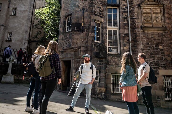 Edinburgh Harry Potter Walking Tour & Whisky Tasting — From Royal Mile to Dram photo 4